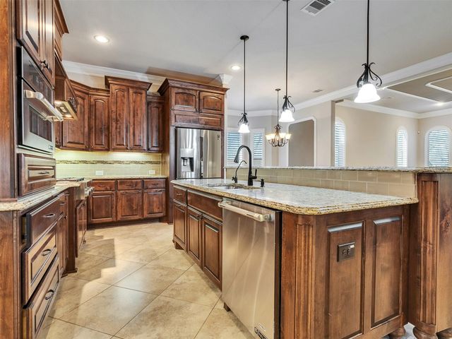 34 La Serra Path, Missouri City, TX 77459