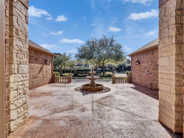 34 La Serra Path, Missouri City, TX 77459