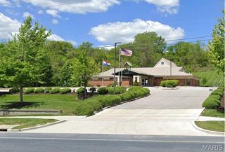 1821 S River Road, St Charles, MO 63303