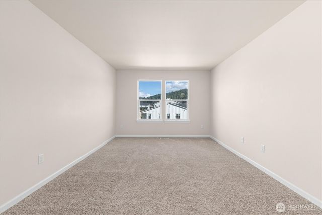 15750 58th Street Court E, Sumner, WA 98390