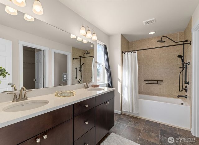 15750 58th Street Court E, Sumner, WA 98390