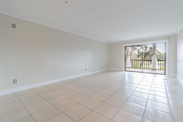 13618 GREENFIELD 305, Tampa, FL 33618