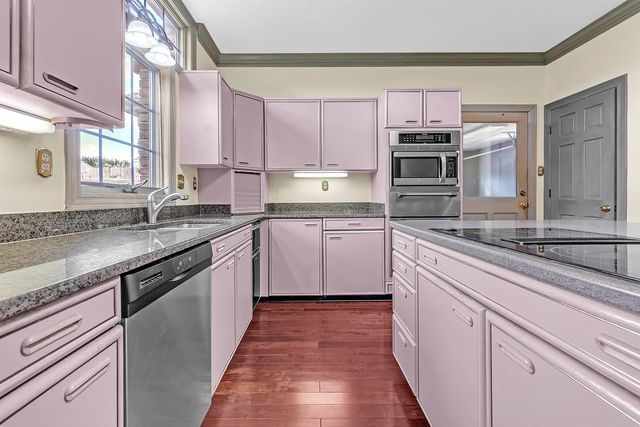 2523 COUNTRYWOOD PKY, Memphis, TN 38016