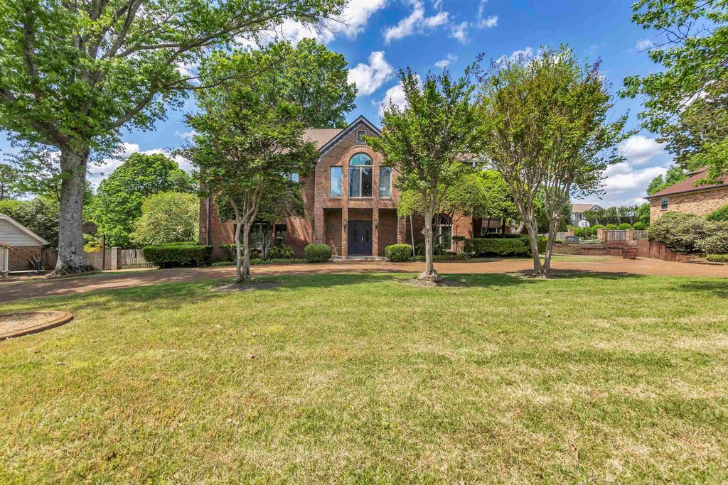 2523 COUNTRYWOOD PKY, Memphis, TN 38016
