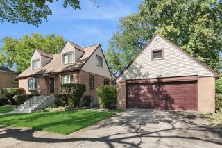 3850 Hull Street, Skokie, IL 60076