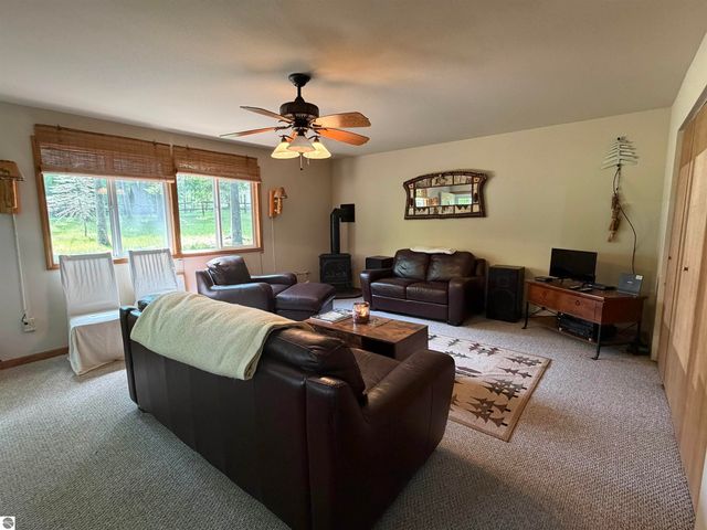 11180 Alpine Drive, Lake, MI 48632