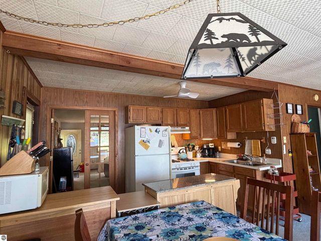 11180 Alpine Drive, Lake, MI 48632