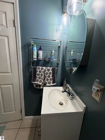 11180 Alpine Drive, Lake, MI 48632