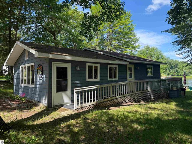 11180 Alpine Drive, Lake, MI 48632