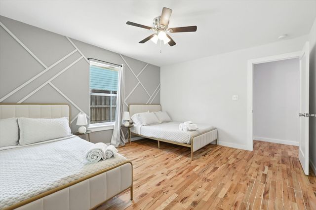 1009 Walnut Street, Irving, TX 75060