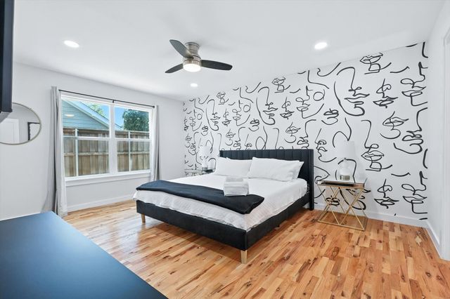 1009 Walnut Street, Irving, TX 75060