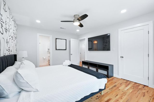 1009 Walnut Street, Irving, TX 75060