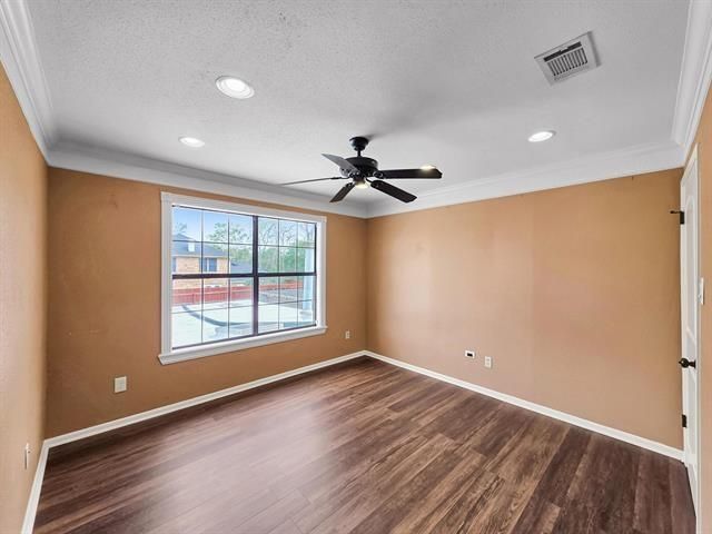 5720 Townhouse Lane, Beaumont, TX 77707