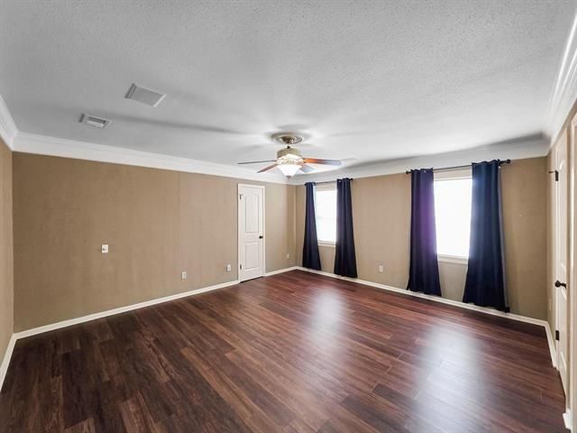 5720 Townhouse Lane, Beaumont, TX 77707