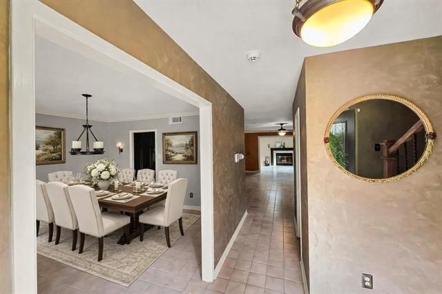 5720 Townhouse Lane, Beaumont, TX 77707