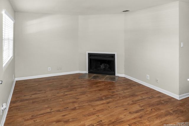 483 Laurel Ln Apt 507, New Braunfels, TX 78130