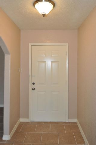 4710 Pine Street, Seabrook, TX 77586