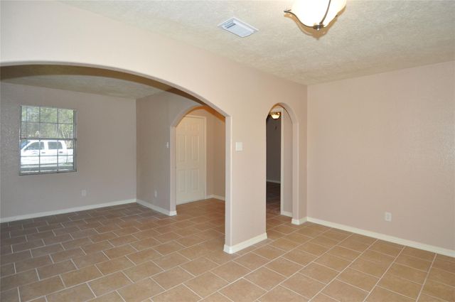 4710 Pine Street, Seabrook, TX 77586