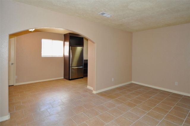 4710 Pine Street, Seabrook, TX 77586