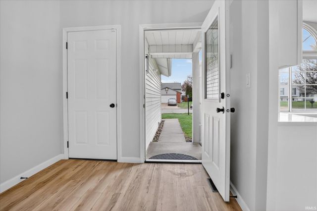 1926 Woodland Drive, Elkhart, IN 46514