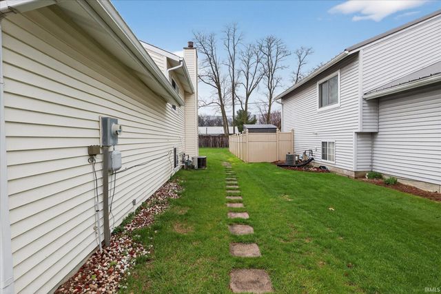 1926 Woodland Drive, Elkhart, IN 46514