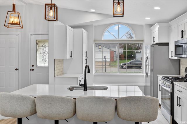 1926 Woodland Drive, Elkhart, IN 46514