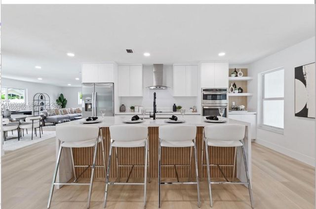 1780 SW 12th St, Boca Raton, FL 33486