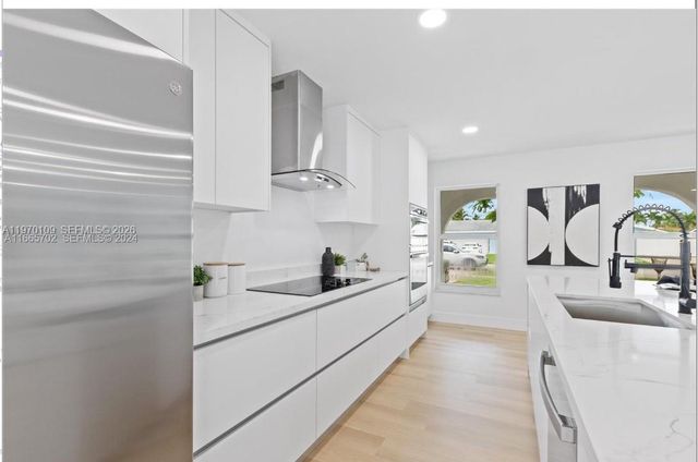 1780 SW 12th St, Boca Raton, FL 33486