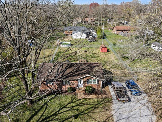 1223 Main St, Pleasant View, TN 37146