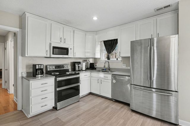 1223 Main St, Pleasant View, TN 37146