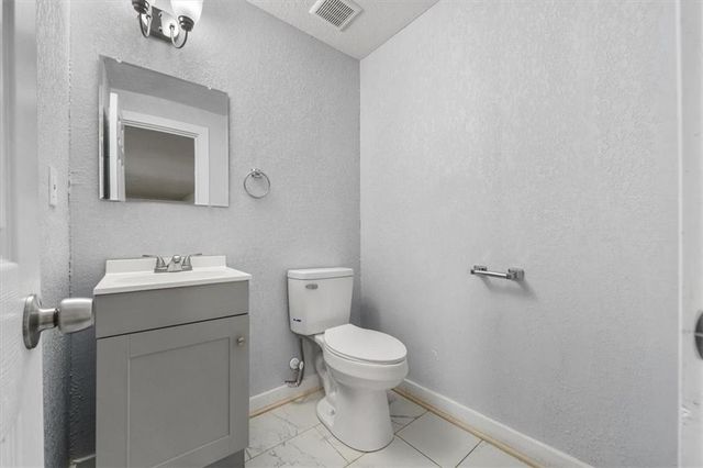 3801 Mersington Avenue, Kansas City, MO 64128