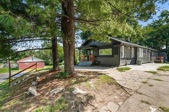 3801 Mersington Avenue, Kansas City, MO 64128