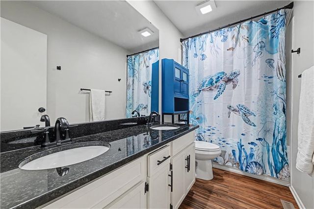 10952 Bradshaw Street, Overland Park, KS 66210