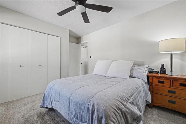 10952 Bradshaw Street, Overland Park, KS 66210