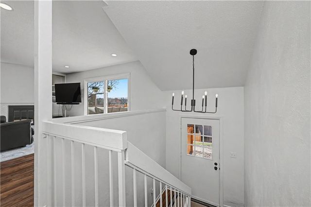 10952 Bradshaw Street, Overland Park, KS 66210