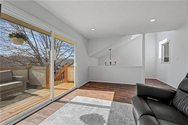 10952 Bradshaw Street, Overland Park, KS 66210