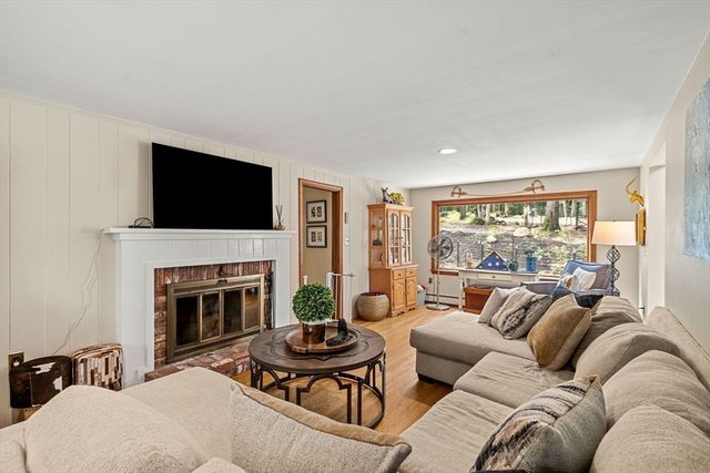 536 Ipswich Rd, Boxford, MA 01921