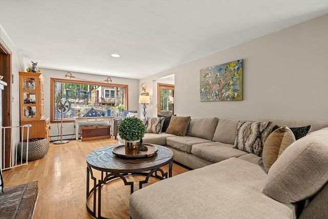 536 Ipswich Rd, Boxford, MA 01921