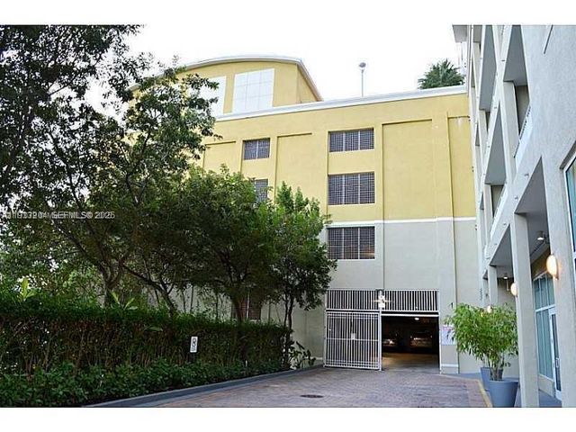 3180 Coral Way 304, Miami, FL 33145