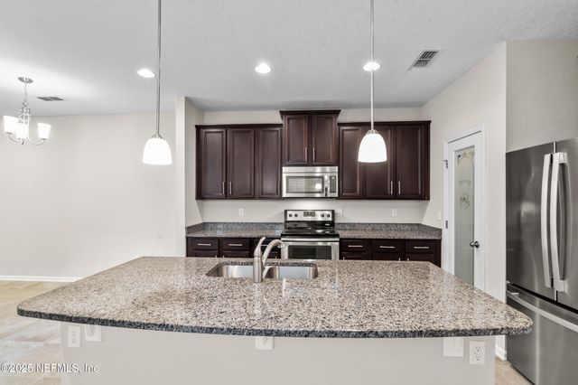 586 DRYSDALE Drive, Orange Park, FL 32065
