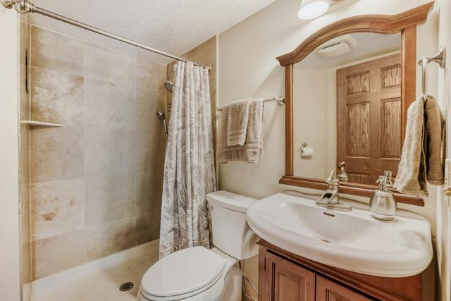 8258 169th Street W, Lakeville, MN 55044