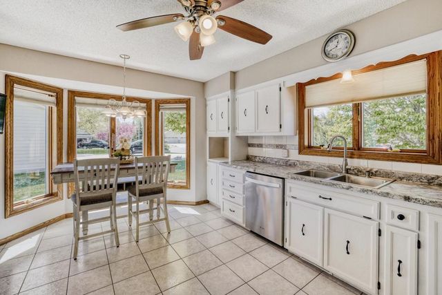 8258 169th Street W, Lakeville, MN 55044