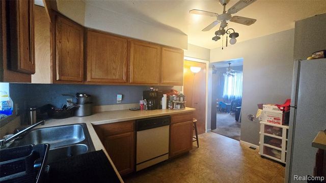 1655 Lyon Street, Port Huron, MI 48060