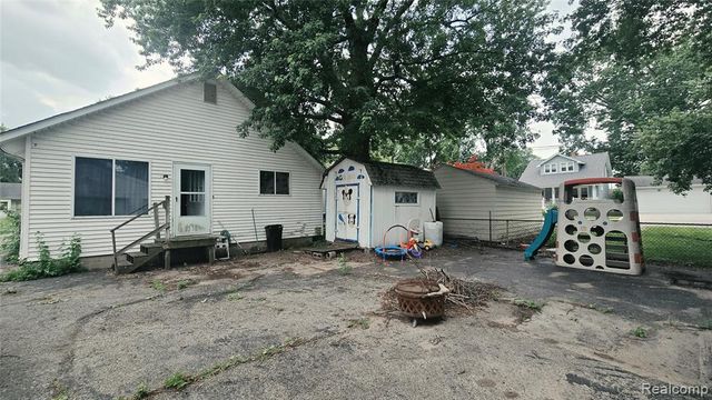 1655 Lyon Street, Port Huron, MI 48060