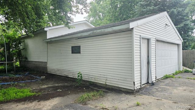 1655 Lyon Street, Port Huron, MI 48060