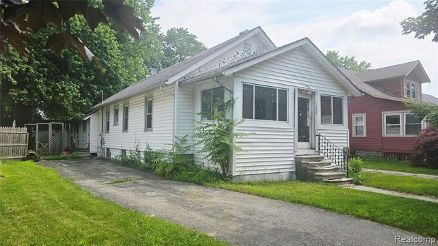 1655 Lyon Street, Port Huron, MI 48060