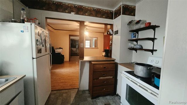 1655 Lyon Street, Port Huron, MI 48060
