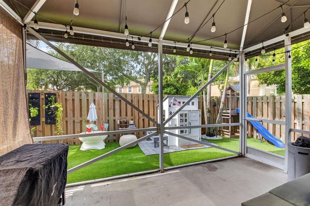 3616 Asperwood Circle, Coconut Creek, FL 33073