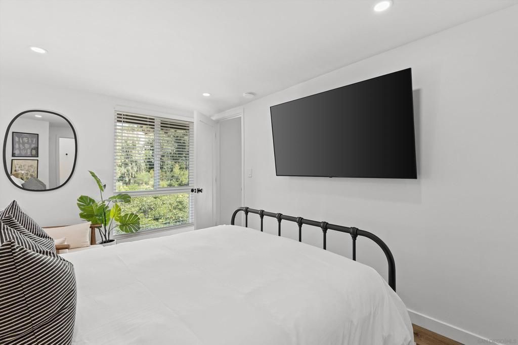 Image 10 of property listing at 6111 Rancho Mission Rd 313, San Diego, CA 92108