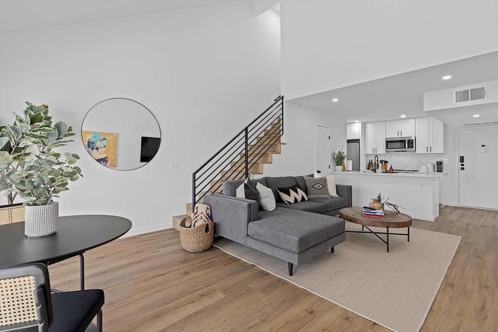 Image 2 of property listing at 6111 Rancho Mission Rd 313, San Diego, CA 92108